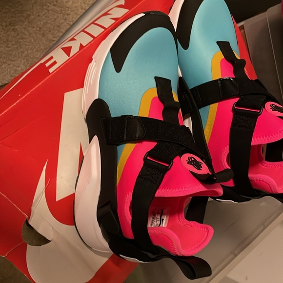 Nike Huaraches size 9 women - Picture 2 of 5